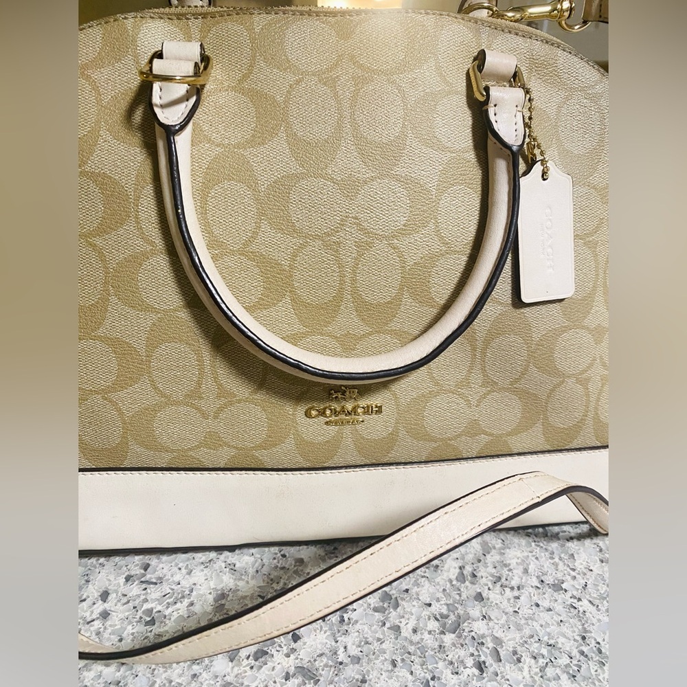 Coach Signature Crossbody Canvas/Leather Handbag With Hang Tag And Gold Hardware - Picture 2 of 11